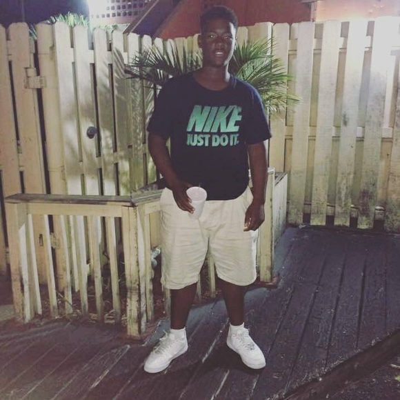 Meet your Posher, Terrell - Picture 1 of 1